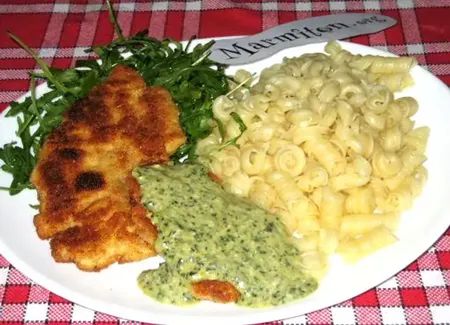 Poulet pané au parmesan, sauce verte minute