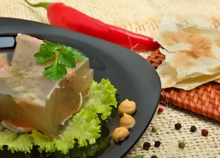 Aspic de poireaux et saumon fumé