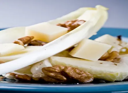 Salade sucrée-salée d'endives