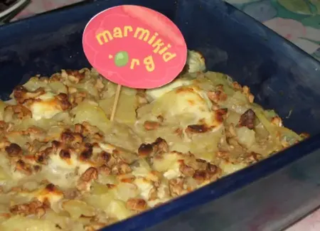 Gratin gourmand de pommes de terre, chèvre et noix