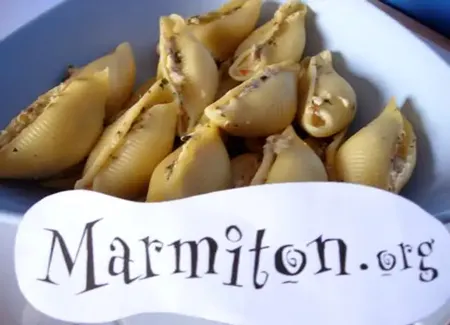 Conchiglione farcis à l'italienne