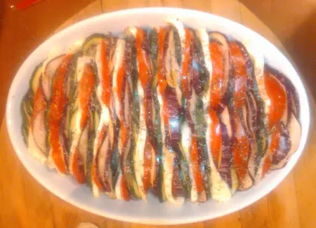 Tian de tomates, courgettes, aubergine et mozzarella