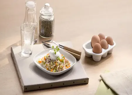 Oeuf poché sur un lit d’orge et lentilles aux carottes et fenouil