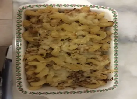 Gratin de pâtes au thon et au maïs