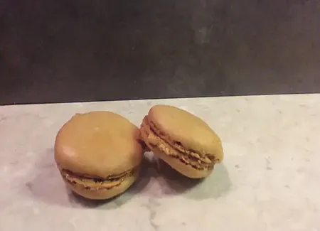 Macarons au café
