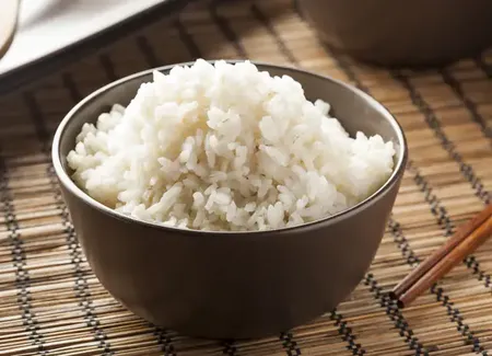 Préparation du riz pour sushi