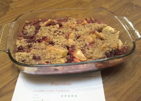 Crumble pomme framboises
