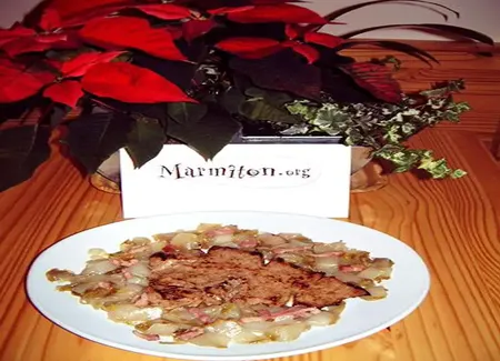 Foie de veau aux endives braisées aux lardons.