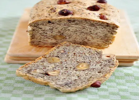 Pain aux noix et noisettes