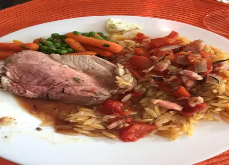 Gigot d'agneau et pâtes grecques