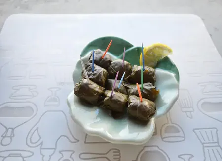 Feuilles de vigne farcies aux champignons