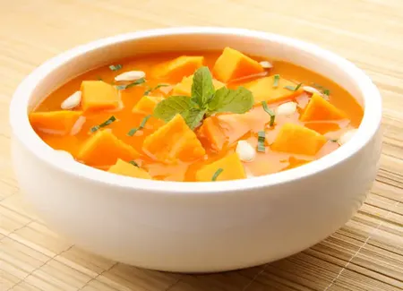 Soupe carotte, patate douce et coriandre