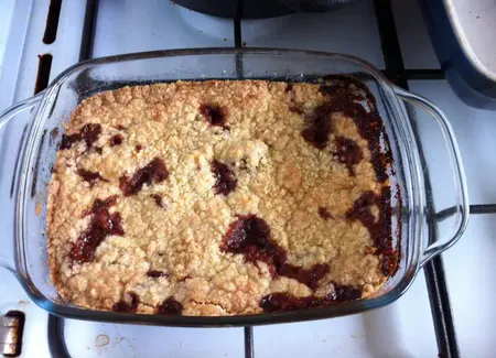 Crumble pommes, bananes et chocolat