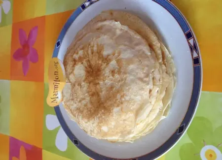 Pâte à crêpes à la bière et aux amandes amères