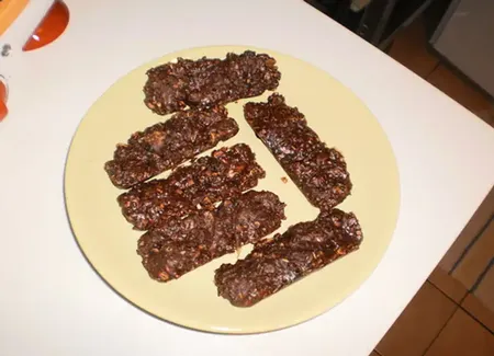 Barres de céréales protéinées au chocolat et aux amandes