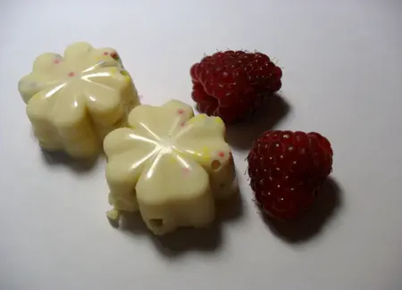 Chocolats blancs à la framboise