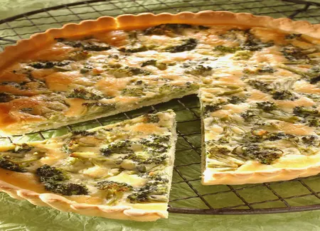 Tarte aux brocolis et à la poudre d'amandes