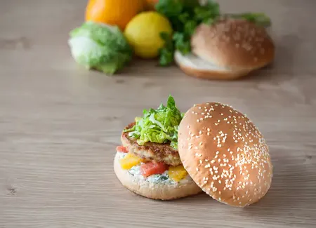 Burger de thon aux agrumes