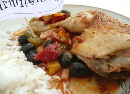 Poulet aux poivrons et aux olives