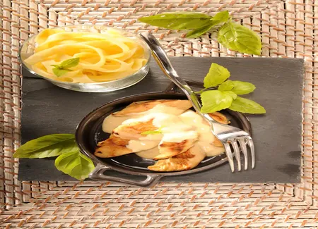 Emincé de poulet sauce basilic