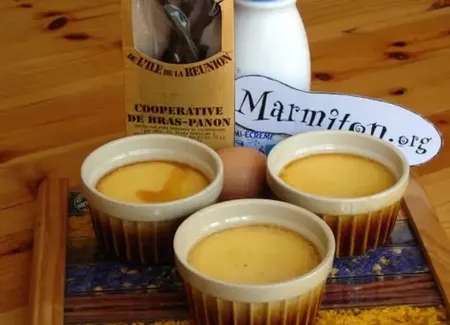 Crèmes aux oeufs à la vanille