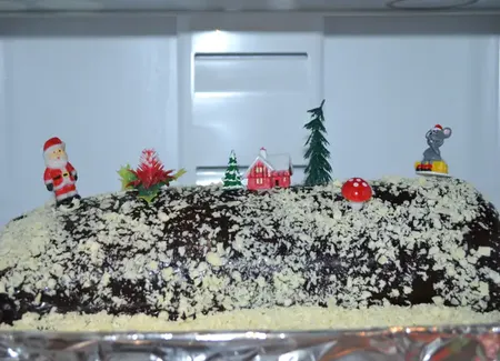 Bûche aux chocolats blanc et noir