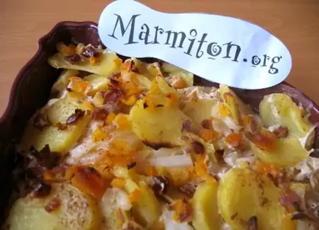 Gratin de pommes de terre et de navets aux fruits secs