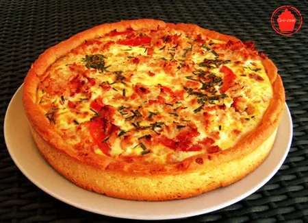 Tarte au thon, à la moutarde et au parmesan