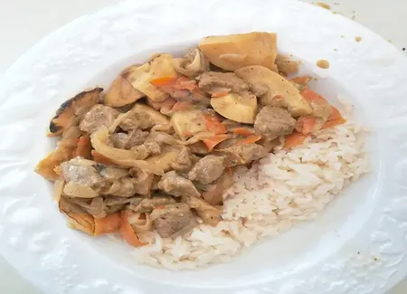 Poulet au carottes et curry