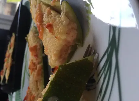 Courgettes farcies à la tomate et au basilic