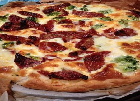 Tarte aux brocolis et tomates séchées