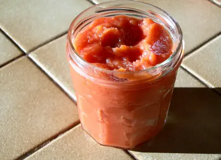Confiture de coings orangée