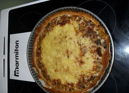 Tarte aux champignons, lardons et parmesan