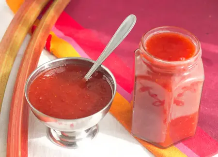 Confiture de rhubarbe et framboises