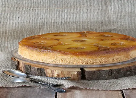 Gâteau à l'ananas caramélisé