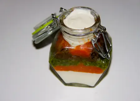 Verrine à la tapenade, pistou mozzarella
