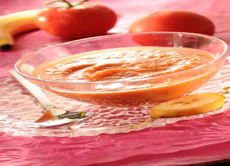 Soupe aux tomates et aux bananes