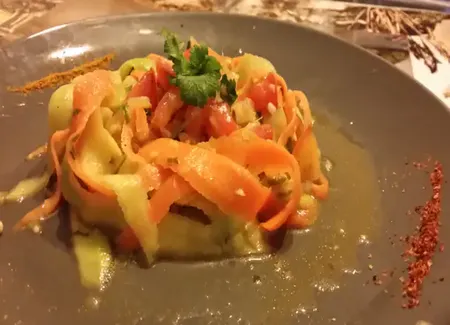 Salade méli mélo de mangues vertes