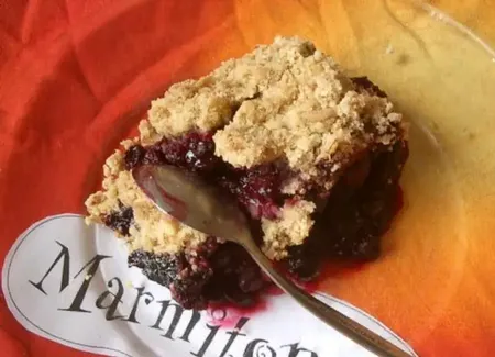 Crumble pommes et fruits rouges