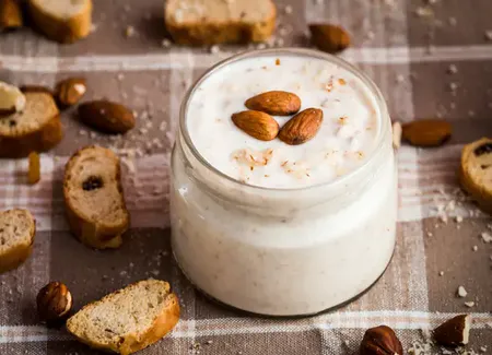 Yaourt au lait d'amande