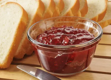 Confiture de fraises aux baies de sichuan