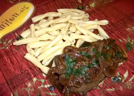 Foies de veau aux oignons