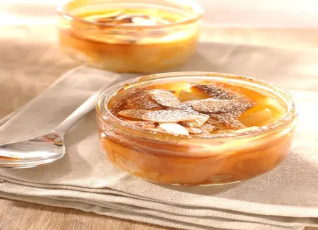 Clafoutis aux poires, au miel et aux amandes