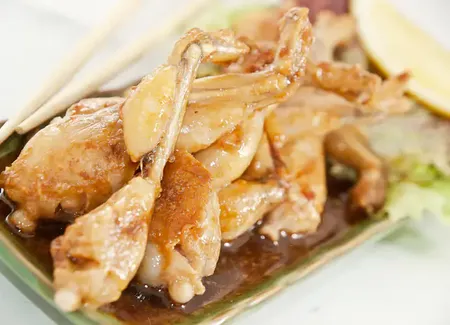 Cuisses de grenouilles ail et crème faciles