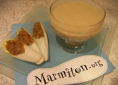 Soupe d'endives crémeuse à la bière