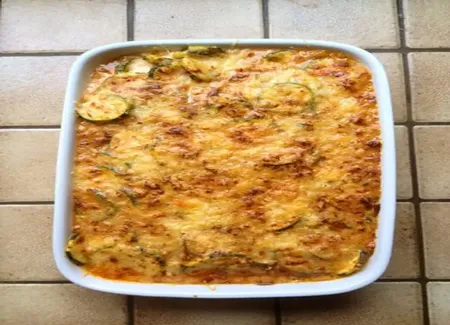 Gratin de courgettes à la béchamel sauce tomate