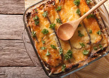 Gratin d'aubergines à la bolognaise