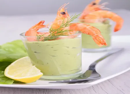 Mousse d'avocats aux crevettes