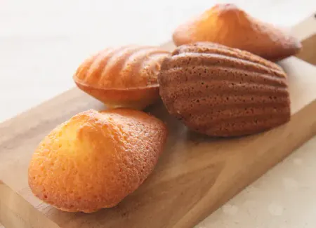Madeleines à la pâte d'amandes