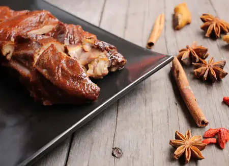 Canard laqué chinois aux 5 parfums